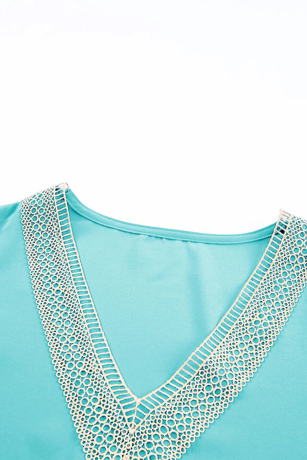 Contrast Lace Trim V-Neck Short Sleeve Blouse