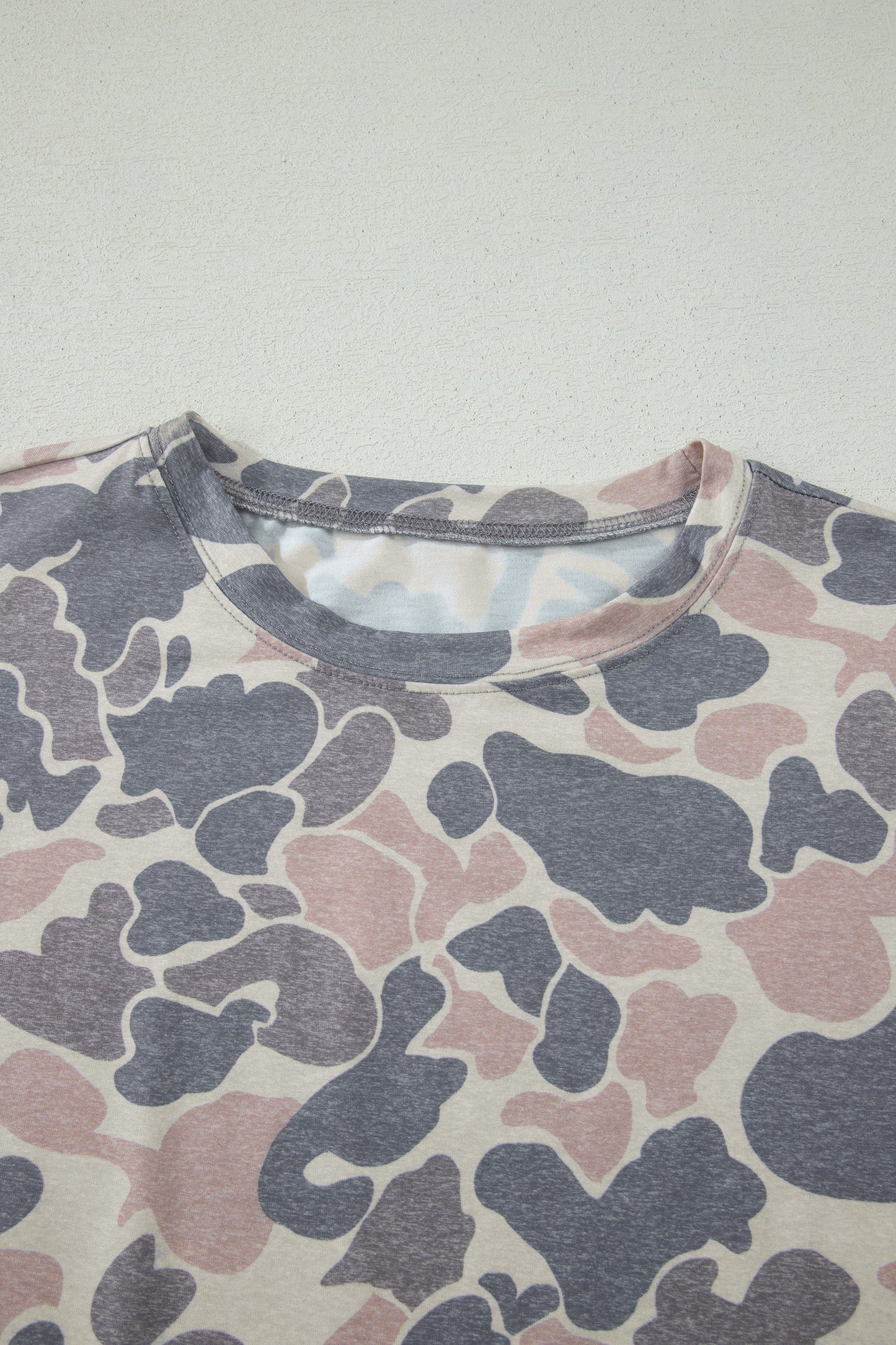 Camo Contrast Trim Tank & Elastic Waist Shorts Set