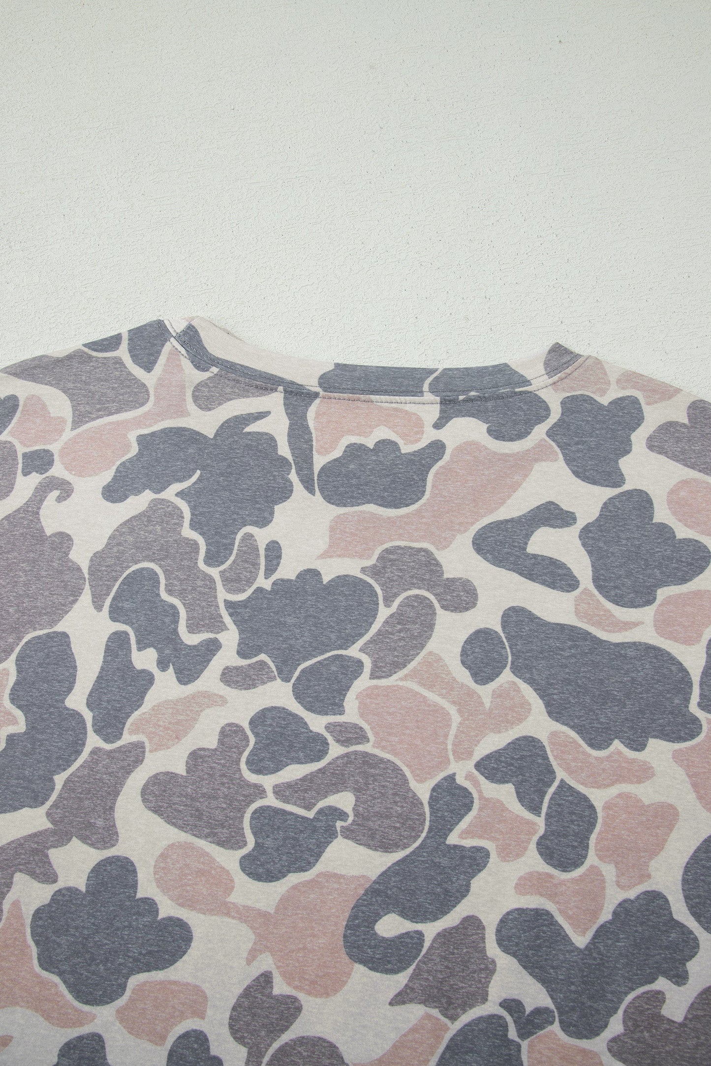 Camo Contrast Trim Tank & Elastic Waist Shorts Set